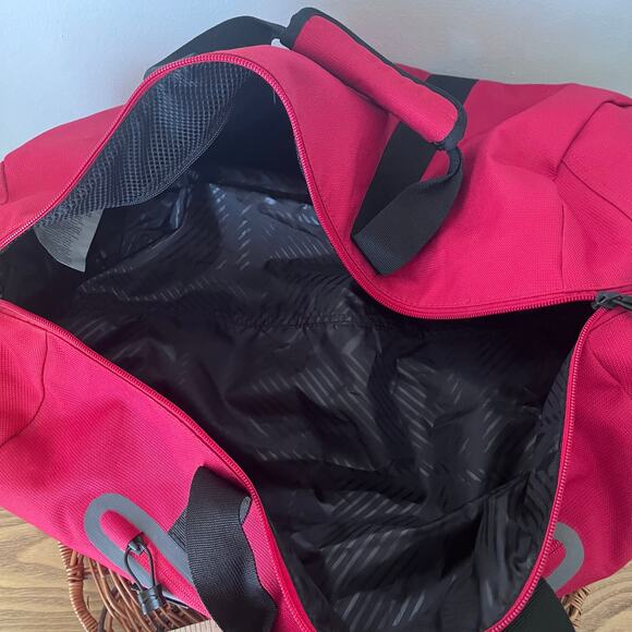 Oakley College Duffel Bag Chili Pepper Red One Size - Picture 8 of 8